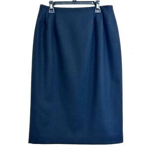 Pendleton Vintage Black 100% Virgin Wool Skirt Size 8 Knee Pleated Skirt